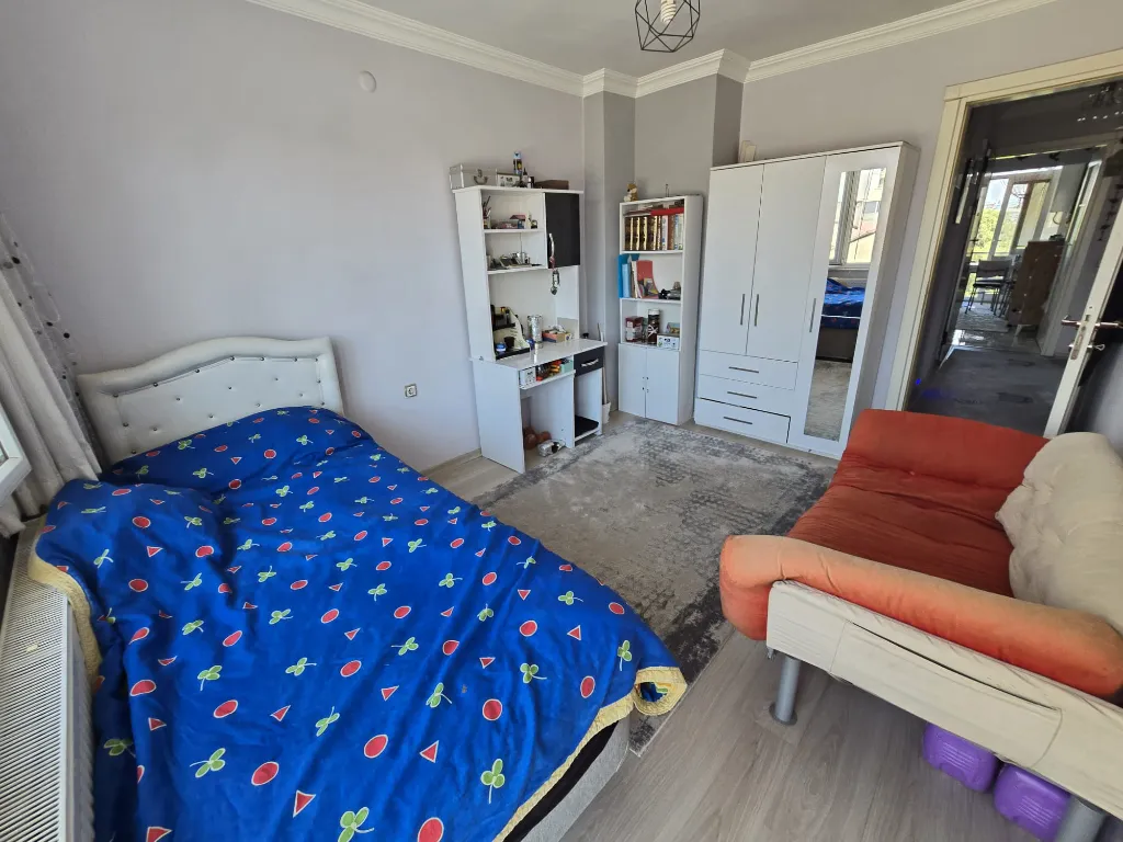 BULUNUR EMLAKTAN MEŞRUTİYET CADDE ÜSTÜ ARAKAT ACİL SATILIK DAİRE