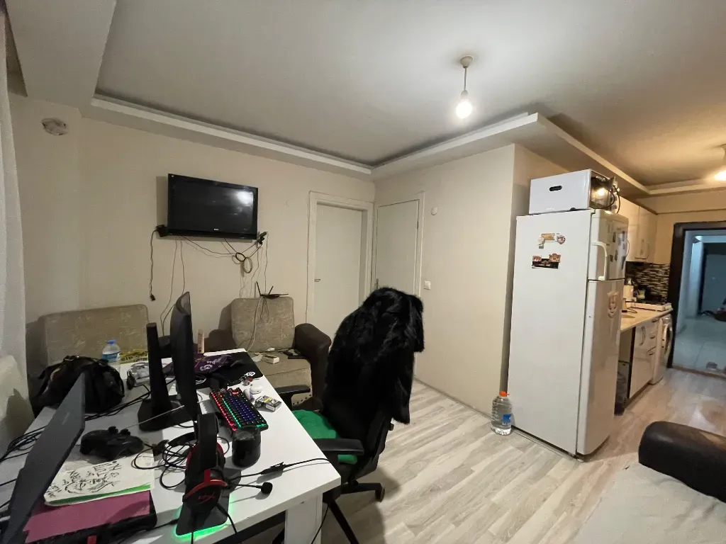 BULUNUR EMLAKTAN ORTA MAHALLEDE 1+1 SATILIK FIRSAT DAİRE