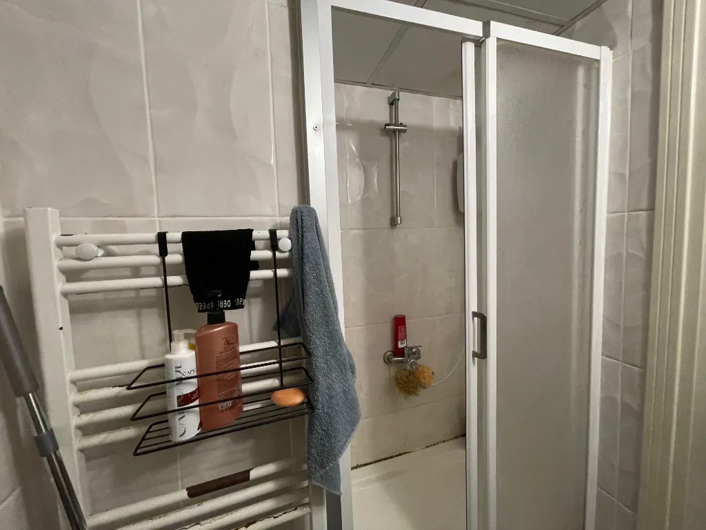 BULUNUR EMLAKTAN ORTA MAHALLEDE 1+1 SATILIK FIRSAT DAİRE