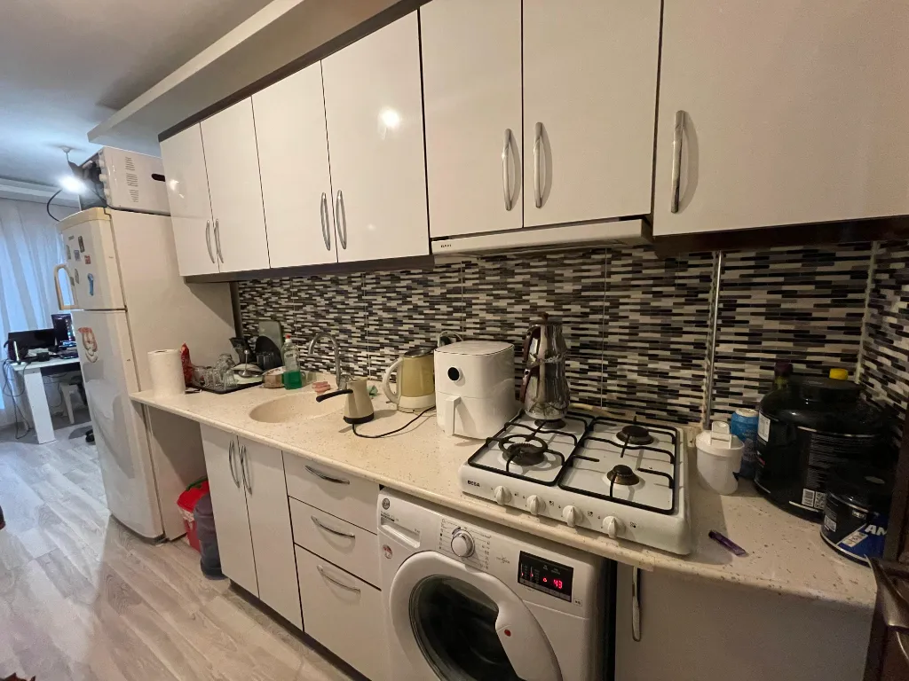 BULUNUR EMLAKTAN ORTA MAHALLEDE 1+1 SATILIK FIRSAT DAİRE