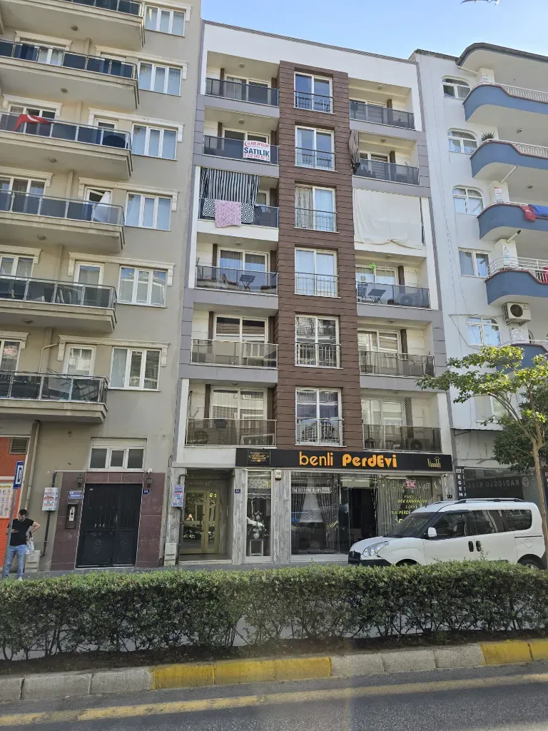 BULUNUR EMLAKTAN BATI GAZİ BULVARINDA SATILIK FIRSAT DAİRE